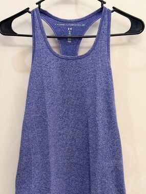 Underarmour Threadborne Heat Gear Racerback Tank in Lilac. XS.